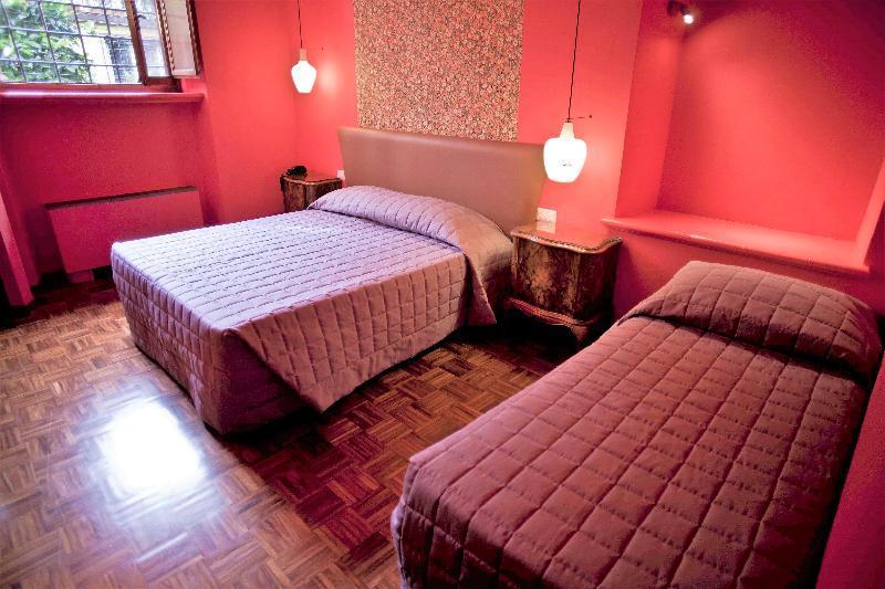 Hotel Diana